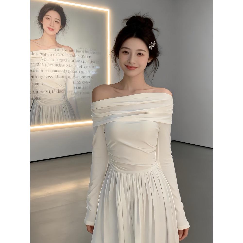 Off-White One-Shoulder Long-Sleeve Maxi Dress - 2026 High-End French Style Spring Collection