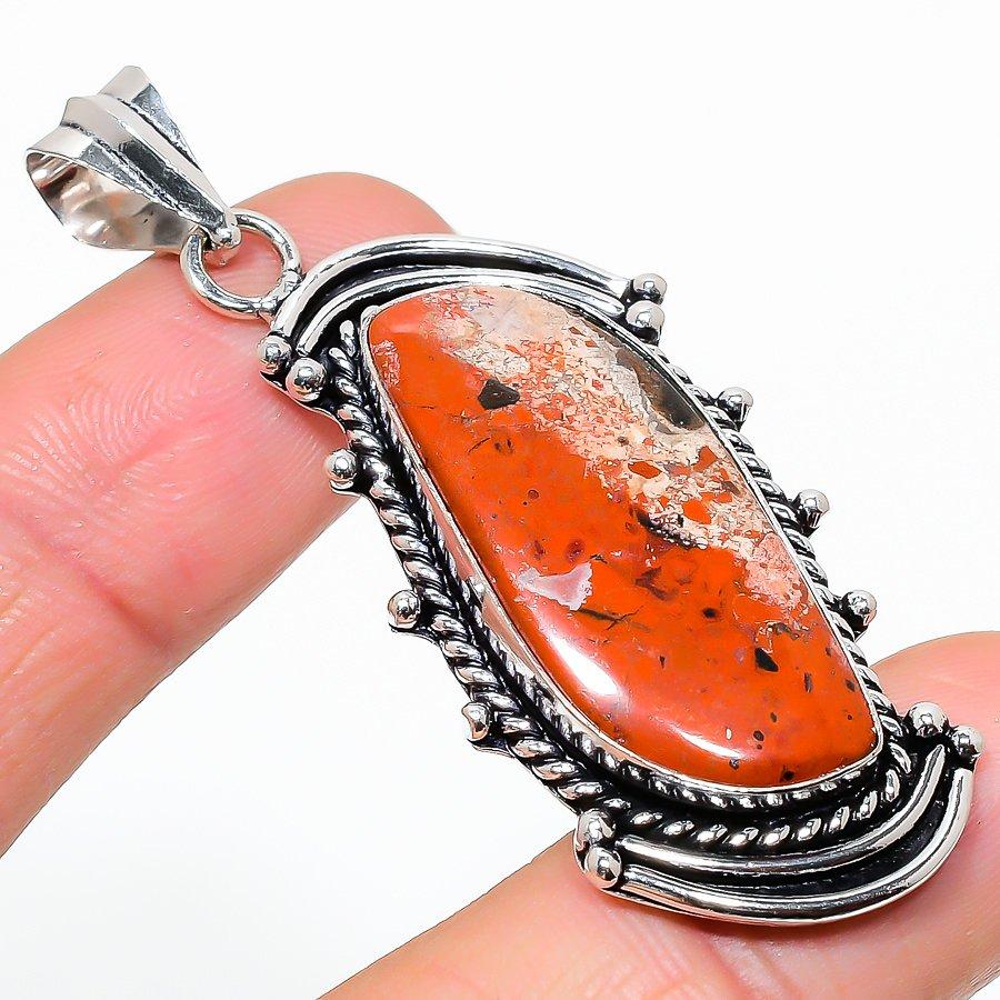 

Этническая ювелирная подвеска ручной работы с драгоценными камнями Red River Jasper 2,36 дюйма VR-1713
