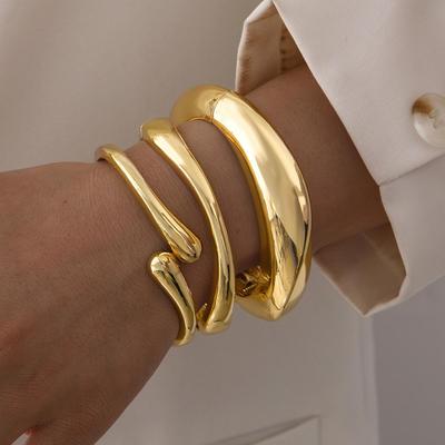 1PCS Gold Color Minimalist Chunky Bracelets For Women Fashion Elegant WaterProof Design Open Cuff Bangles Set Retro Jewelry Gifts