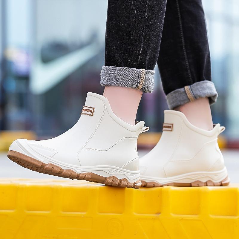 New Fashion Rain Shoes Short Men's Non-slip Waterproof Fashion Rain Boots Velvet Rubber Shoes Kitchen Work Short Tube Fashion
