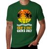 Suns out guns out suns geek funny nerd T-Shirt blacks quick-drying graphics Men's clothing