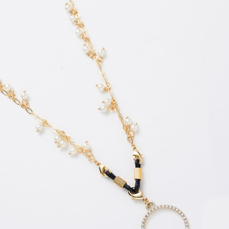 

SPRING STRINGS Snowing Pearl Chain White