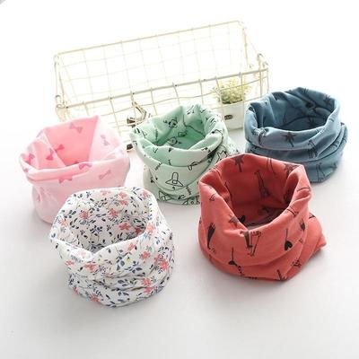 Bawełniany szalik dziecięcy Śliniaki dla chłopców Dziewczęta Burp Cloths Baberos Lovely Kids Obroże O-ring Apaszka