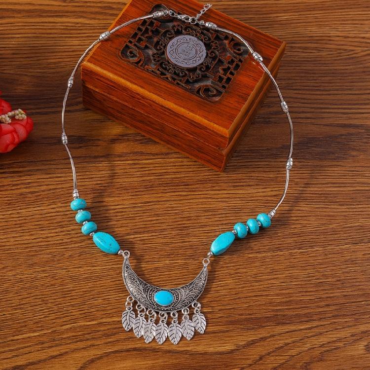 Fashionable Turquoise Necklace with Leaf Tassels Details Ethnic Style Jewelry for Everyday Outfits and Celebrations