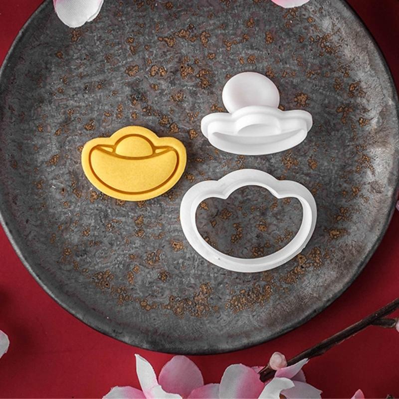 Biscuit Mold Cookie Embossing Moulds New Year Cookie Cutters Gold Ingot Shaped Plastic Material DIY Baking Accessories