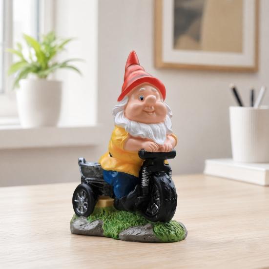 Gnom na kole Soška, s jemnou řezbou Dekorativní figurky, Jedinečná Kreativní Ozdoba pro Dům Balkon Zahrada Ložnici Kancelář