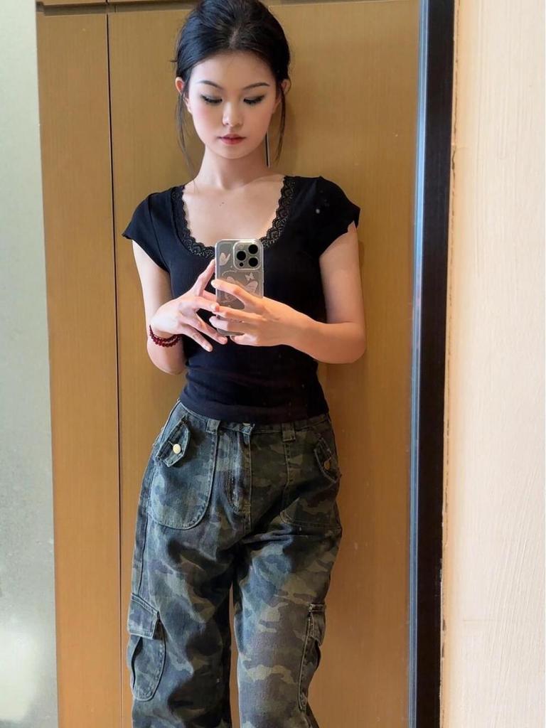 Women's Summer Black Lace Bow U-Neck Short-Sleeve Retro Top