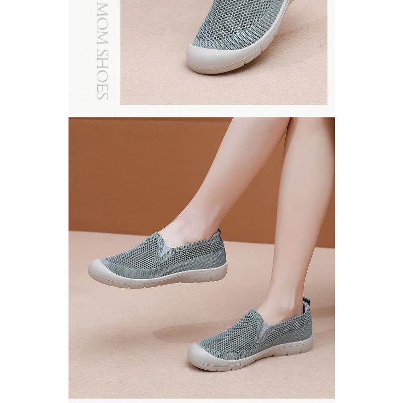 Summer New Openwork Women's Shoes Breathable Casual One-foot Mom Shoes Lightweight and Comfortable Mesh Middle-aged and Elderly Slip-ons