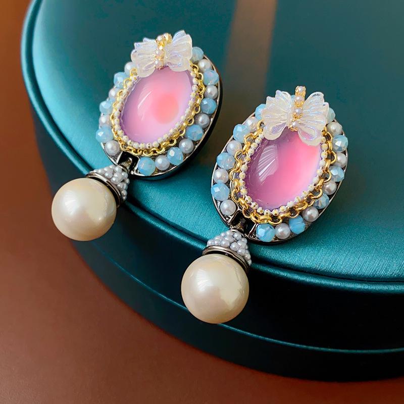 Boucles d'oreilles puces ovales en cristal argenté vieilli:  Luxe Léger et Mode Haut de Gamme