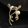 Simple small fragrant freshwater pearl flower brooch copper plated real gold high-end plant corsage clothing accessories