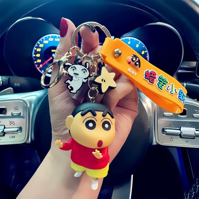 Nowe Figurki Kawaii Anime Kreskówkowe Crayon Shin-chan Breloki Uroczy Wisiorek do Plecaka Uchwyt na Klucze Ozdoby Akcesoria Prezenty Urodzinowe