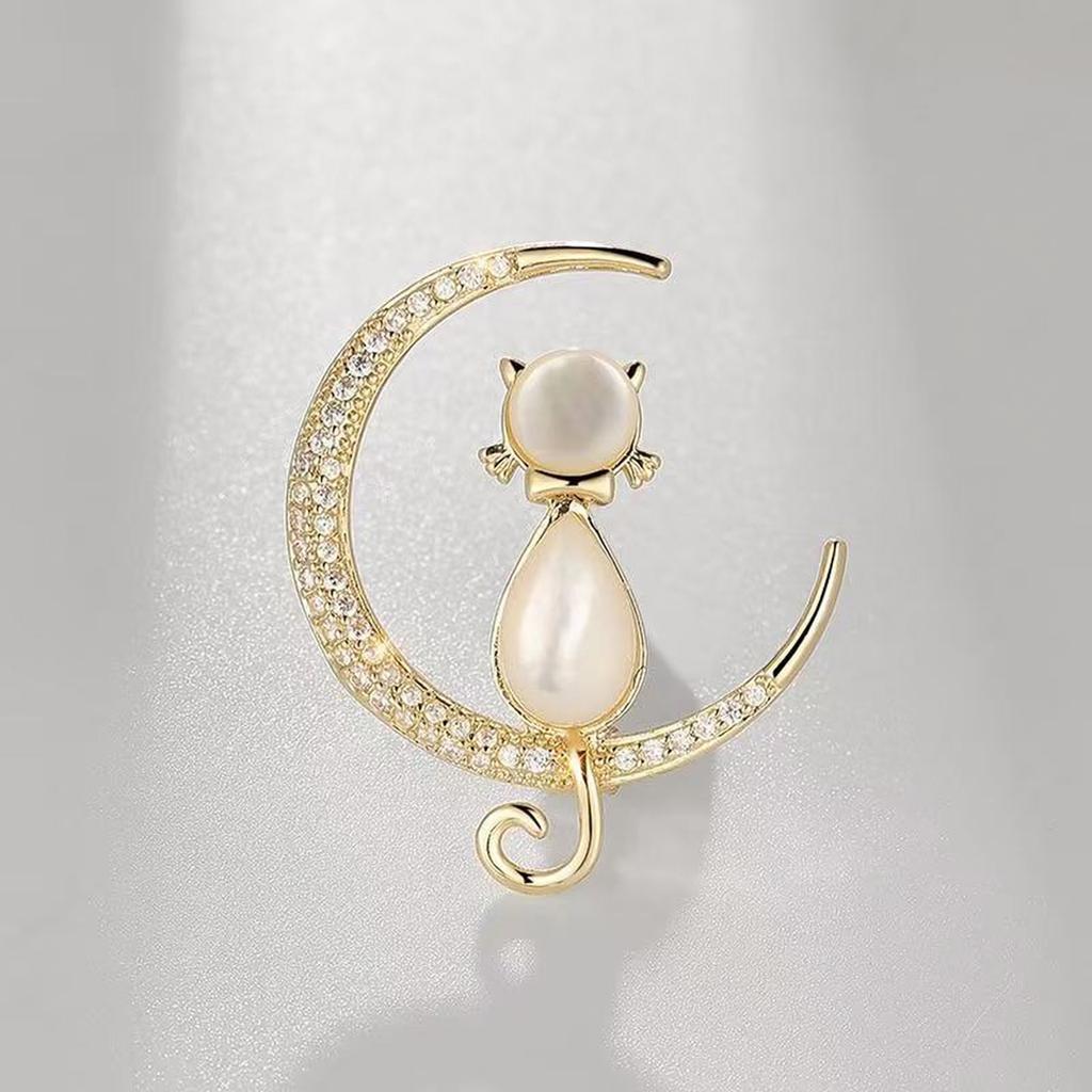 Cat Shaped Brooch with Zircon and Opal Stone Elegant Design Fashion Lapel Pin for Clothing Accessories Suit Decoration
