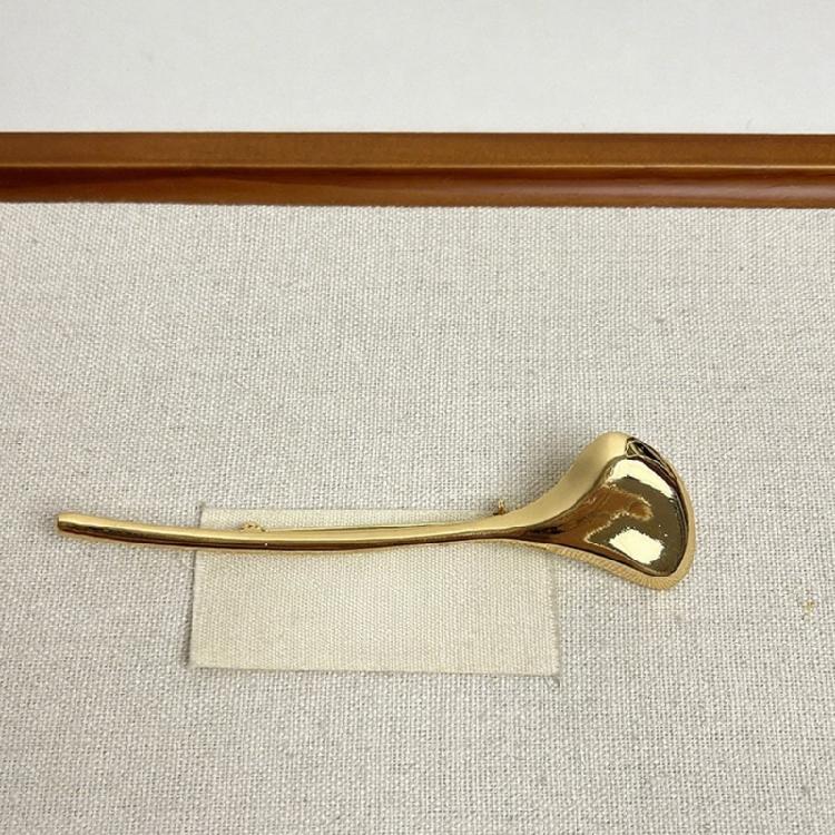 Detailed Nature Inspired Leaf Brooch Jewelry Lightweight Construction And Safe Stylish Suit Corsage Pin for Party