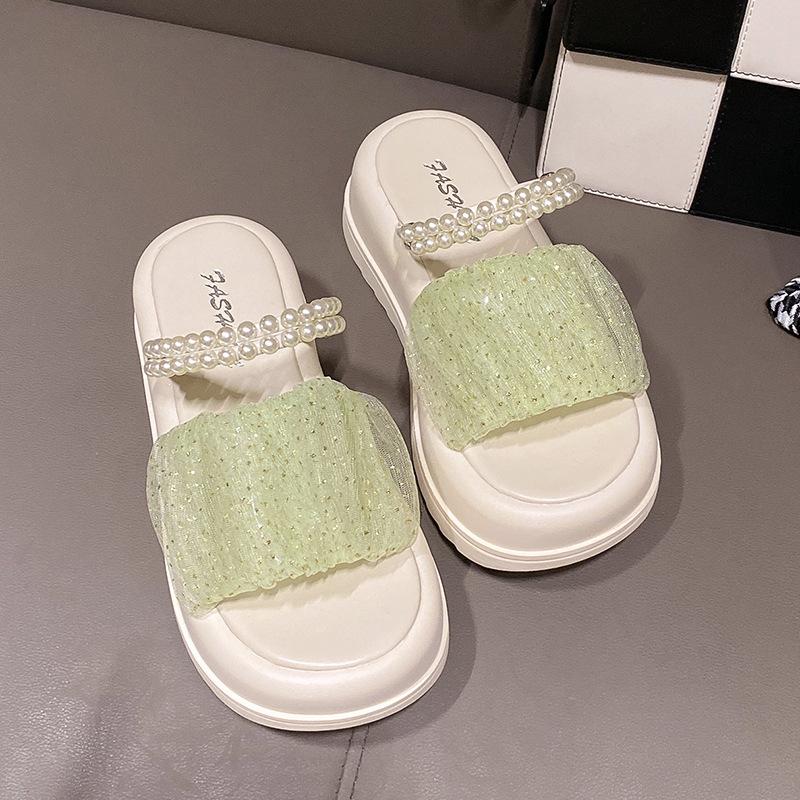 Stepping on shit slippers women's summer wear 2025 new Internet celebrity popular sandals platform versatile two wear non-slip sandals