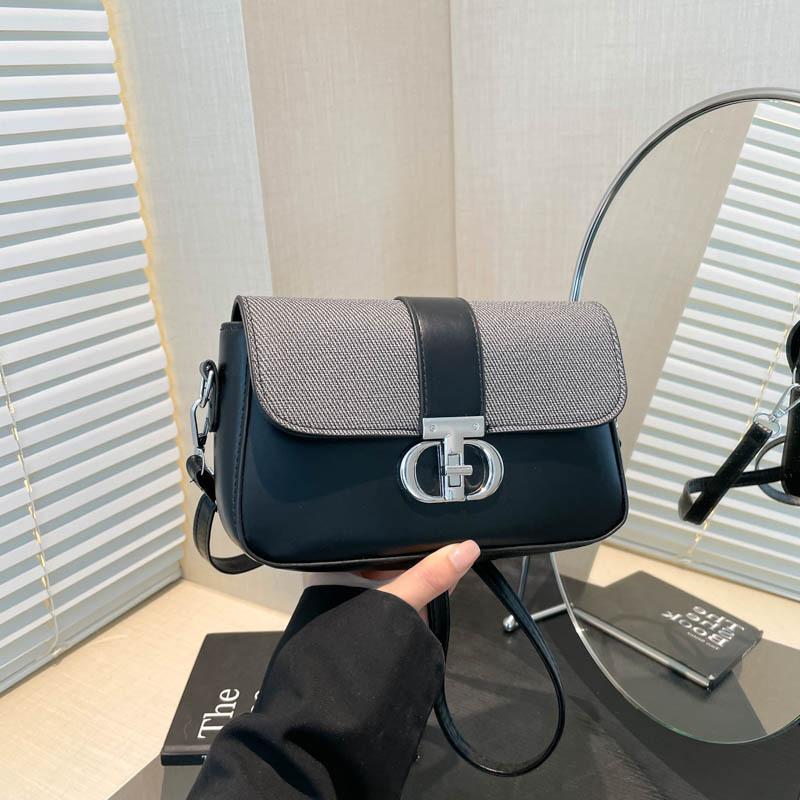 

2025 новая портативная маленькая квадратная сумка контрастного цвета для переноски, женская популярная высококлассная повседневная сумка через плечо чёрный