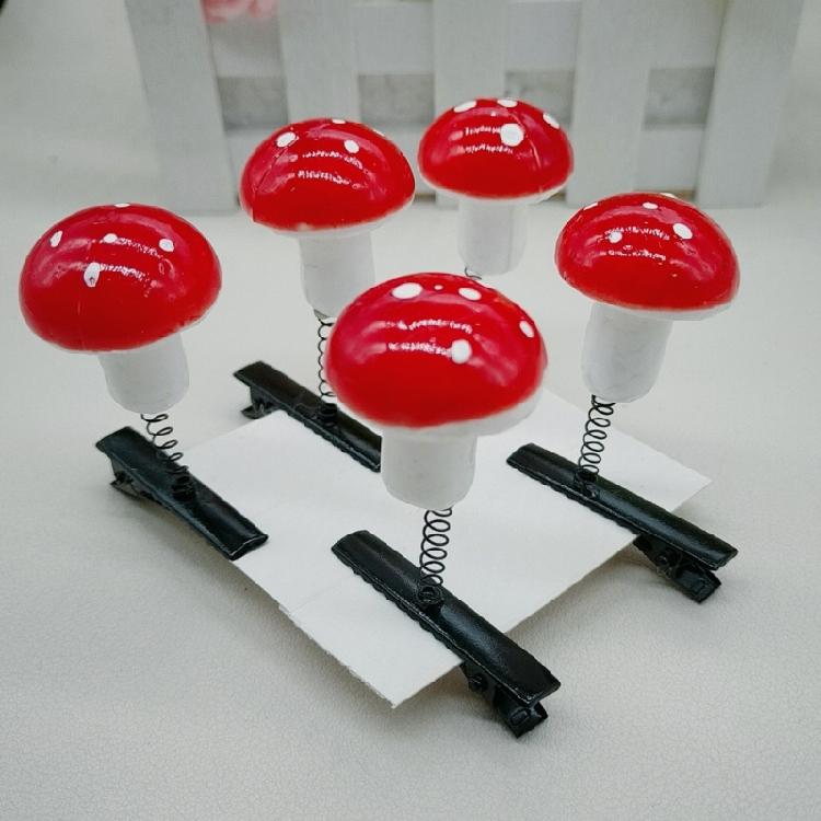 5pcs Durability Mushroom Hair Clip Fashion Personality Hairpin Creative Hairclip for Children Teens