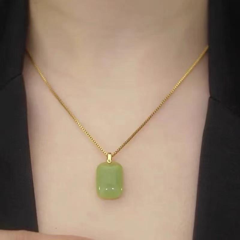 Women's Simple Jade Square Pendant Necklace - Imitation Hetian Jade, Fashionable Clavicle Chain