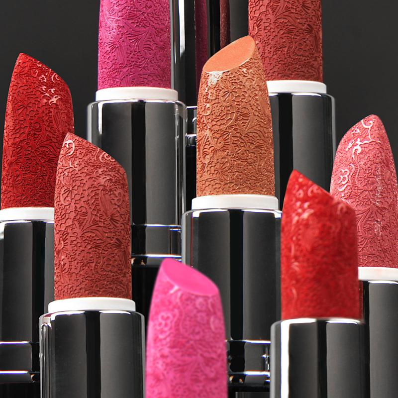 Carved Shiny Lipstick Pearl Lipstick Non-Stick Cup Long-lasting Moisturizing Lip Balm Non-Fading Glitter Lip Balm Contains No Preservatives