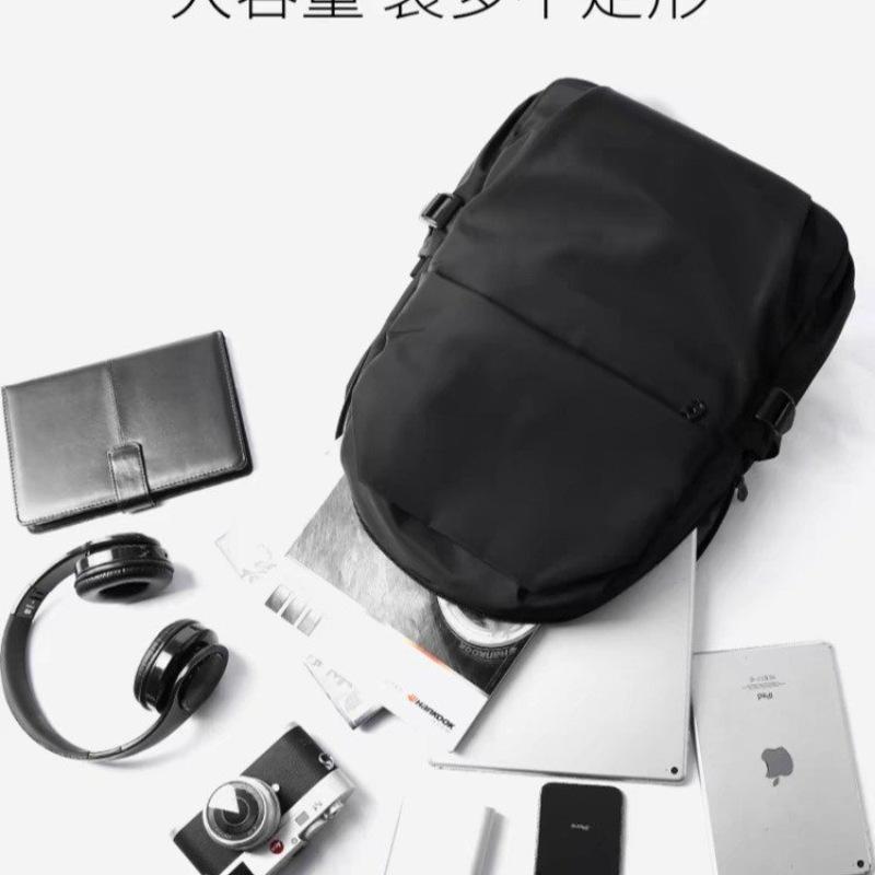 Schoolbag1011 New backpack Men's casual large-capacity travel bag Lightweight student computer bag Commuter travel schoolbag