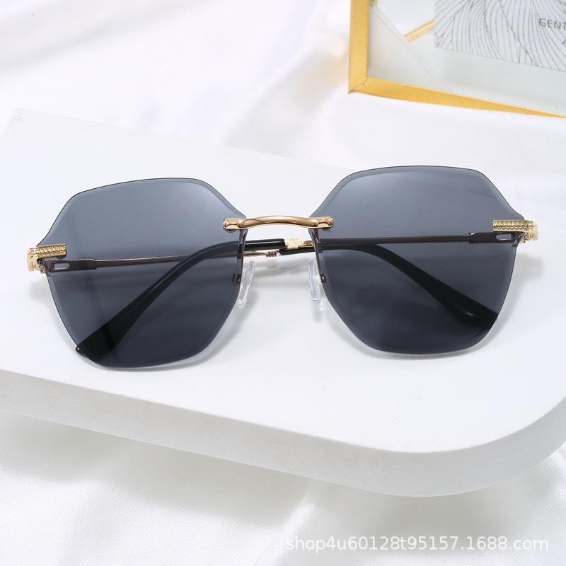 Ins Glasses Sunglasses Women'S Street Photography Frameless Trimmed Big Face Metal Sunglasses