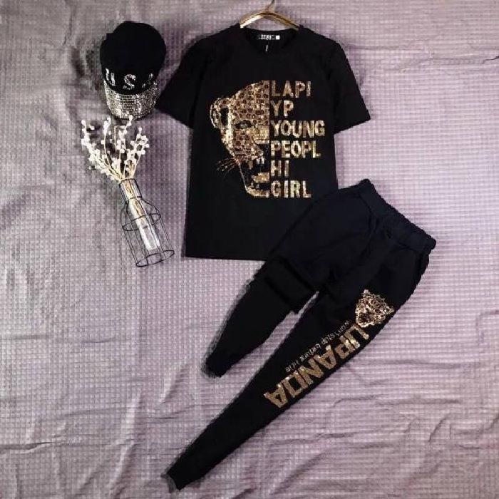 

Ретро Нишевый Летний Женский Комплект Большого Размера из Двух Предметов с Короткими Рукавами и Стильным Дизайном из Страз 3XL чёрный