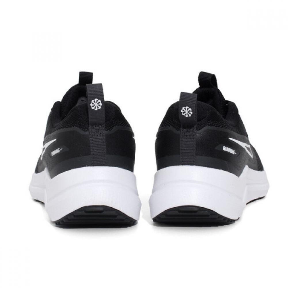 Nike Cosmic Runner Running Shoes