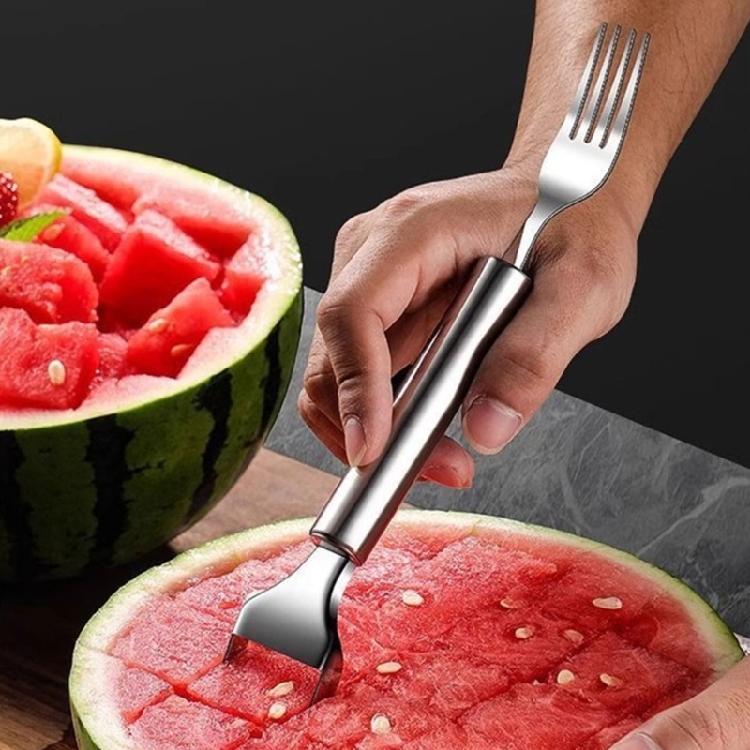 Stainless Steel 2 in 1 Watermelon Fork Slicer Tool Kitchen Fruit Cutting Fork Watermelon Cutting Tool Easy To Use