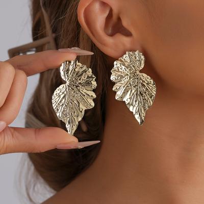 Leaf Drop Earrings for Women Exaggerated Style Fashion Metal Tassel Feather Ear Zircon Gifts