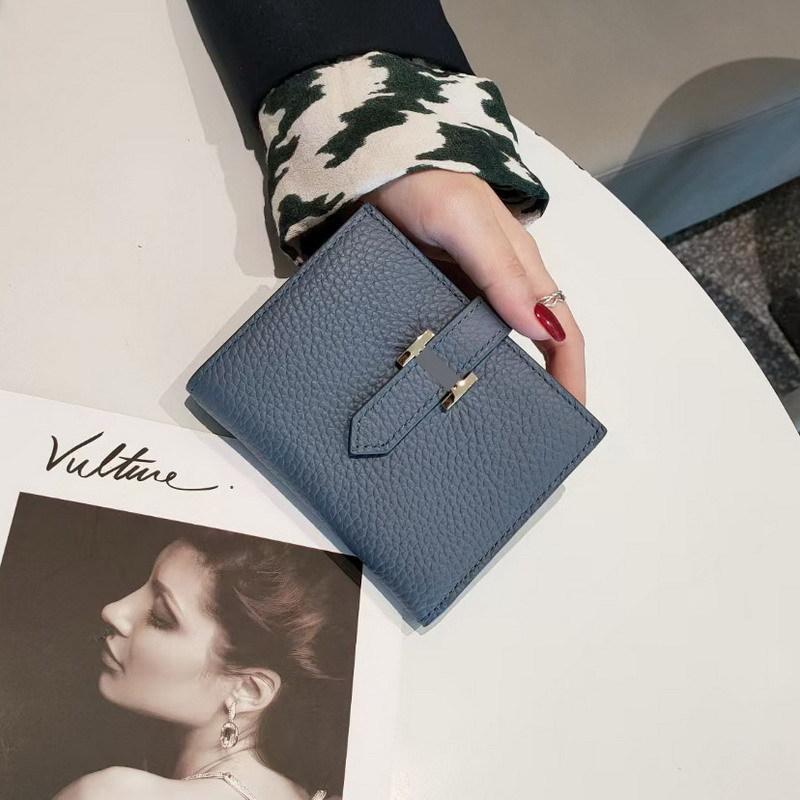2025 Genuine Leather Women Wallets First Layer of Cowhide Short Purse Branded Design H Hasp Wallet Billfold Without Logo