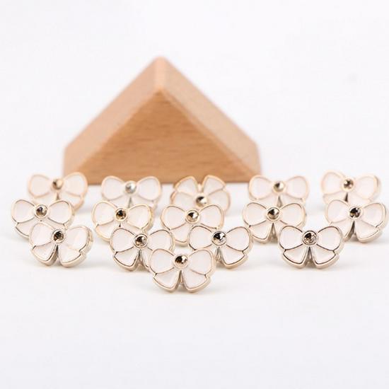 High-End Damen Perlen Cardigan Hemdknöpfe: Exquisiter Kleiner Duftstil