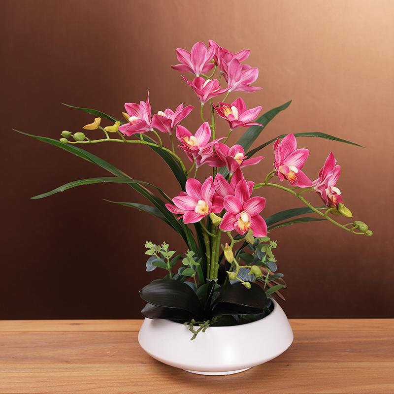 Umelé kvetinové aranžmán s orchideou Cymbidium pre obývaciu izbu, jedálenský stôl alebo na vystavenie na TV skrinke