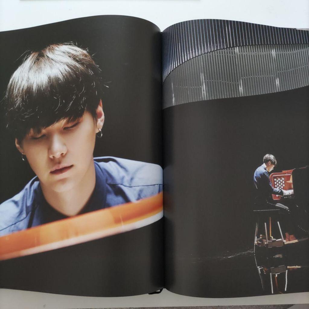 [USED] BTS WINGS CONCEPT BOOK