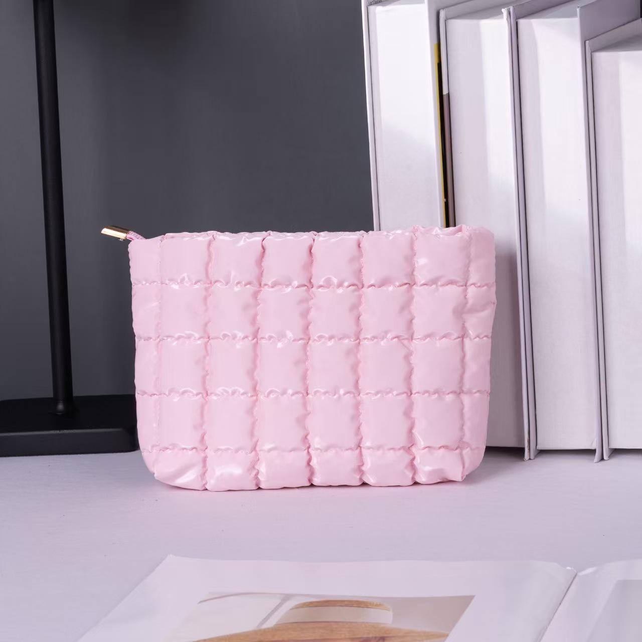 

Новая корейская минималистичная косметичка: Портативный, Модный и Стильный Косметический Клатч 22x14x4.5 cm розовый