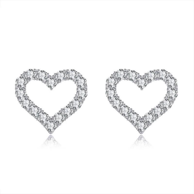 Fully-drill Love Earrings Pure Needle Light Luxury Style Heart-shaped Light Wind Earrings