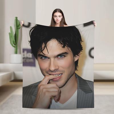 Damon Salvatore The Vampire Diaries Flanelldecke Frühling Warme Weiche Überwurfdecke für Kinder Erwachsene Heimdekoration Grafische Bettdecke