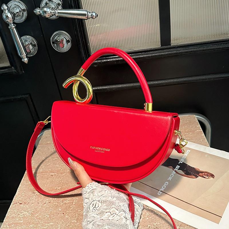 2025 New Fashionable Retro Semi-round Saddle Bag Texture Work Commuter One-shoulder Handbag Female