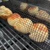 Portable BBQ Basket Stainless Steel Rolling Grilling Basket Wire Mesh Cylinder Grill Basket Round Outdoor Camping Barbecue Rack