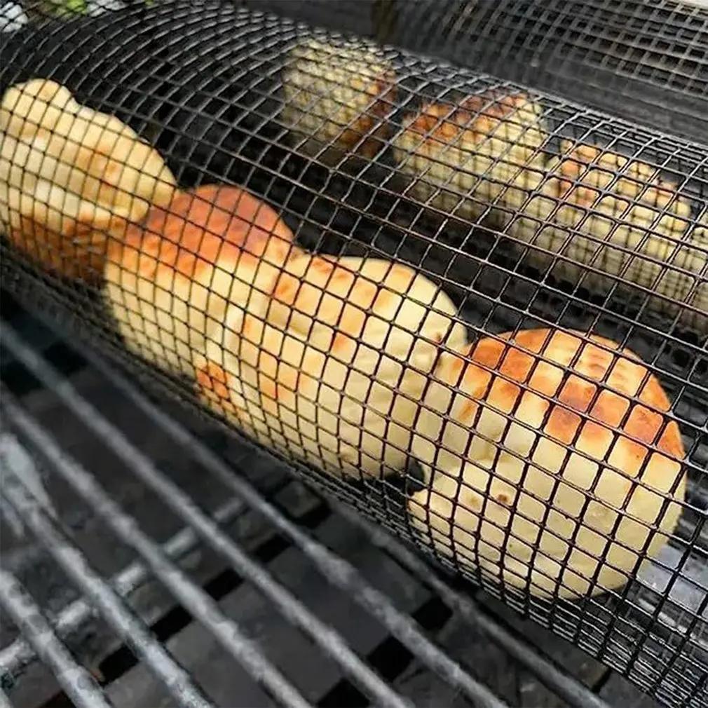 Portable BBQ Basket Stainless Steel Rolling Grilling Basket Wire Mesh Cylinder Grill Basket Round Outdoor Camping Barbecue Rack