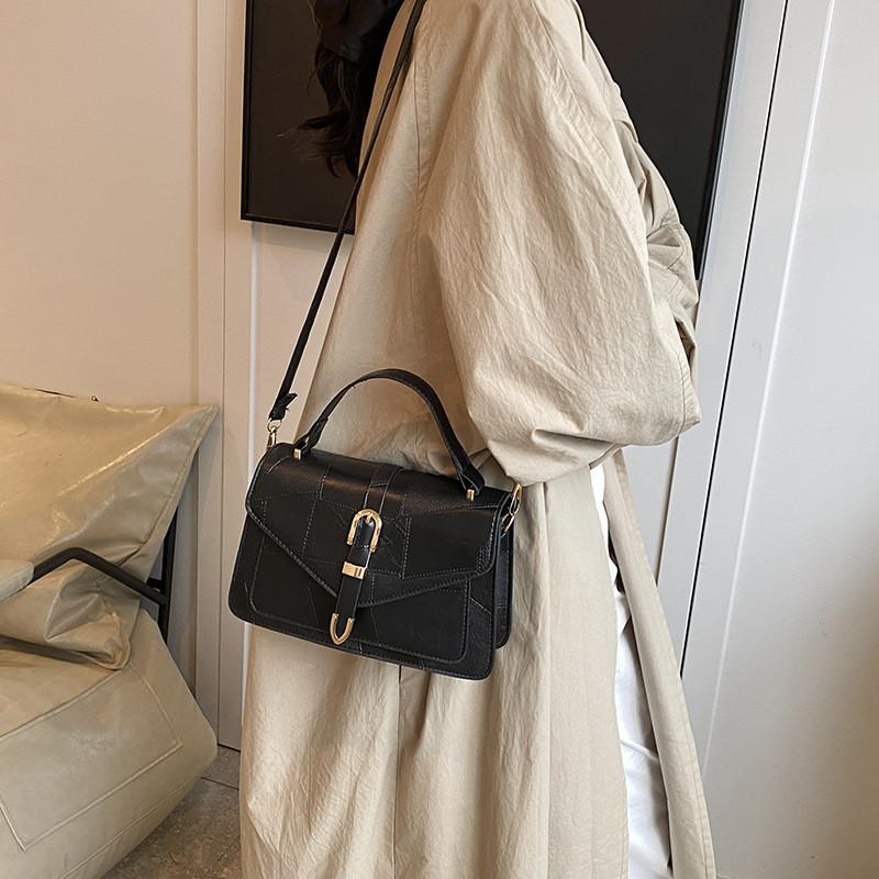 Trendy Vintage Shoulder Bag For Women Chic Mini Crossbody Bag In Classic Colors