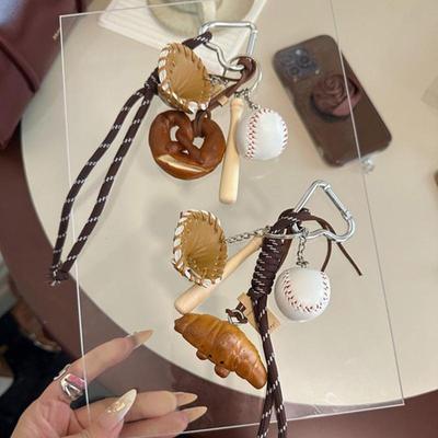 Carino Pane da Baseball Ciondolo in Corda Intrecciata Accessorio per Borsa Fatto a Mano Trendy Pane all'Acqua Alcalina Borsa da Appendere