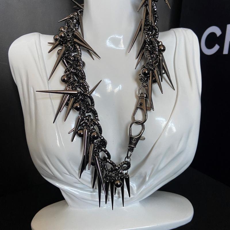 Unique Design Sweet Cool Spicy Girl Style Rivet Round Bead Tassel Necklace Waist Chain Women'S Personality Niche Design Jewelry