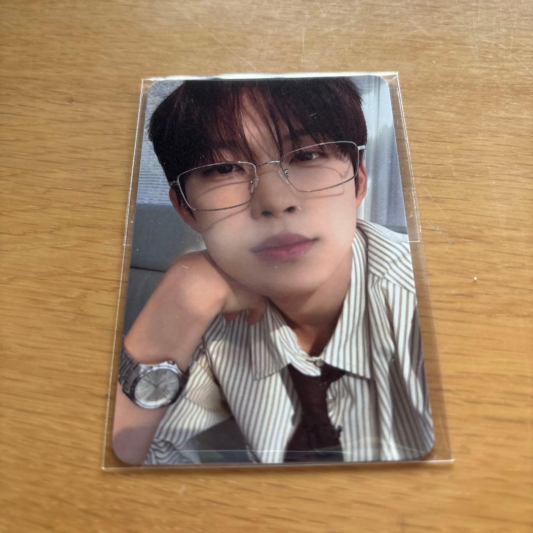 [Б/У] Фотокарточка ALD1 Gunwoo Очки Бонус Olive Young