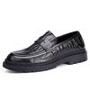 Shoes Men's spring casual leather shoes, leather versatile Doudou shoes, black lazy tide shoes increase in height with one pedal