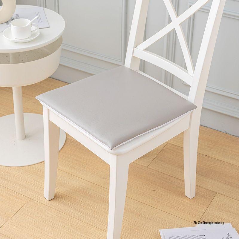 Waterproof & Dirt-Resistant Leather Seat Cushion - Thickened Non-Slip Horseshoe Chair Pad for Dining or Office.