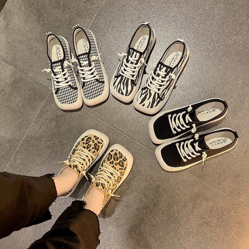 Wide Feet Square Toe Canvas Loafers Women's Leisure Lace Up Sneakers Platform Leopard Zebra Print Shoes Student Running Shoes