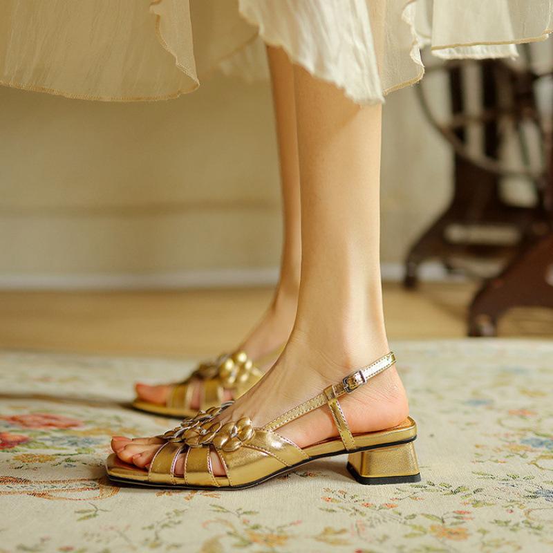 New summer women's Roman sandals comfortable low heel flat sandals leather soft sole hollow large size buckle square head