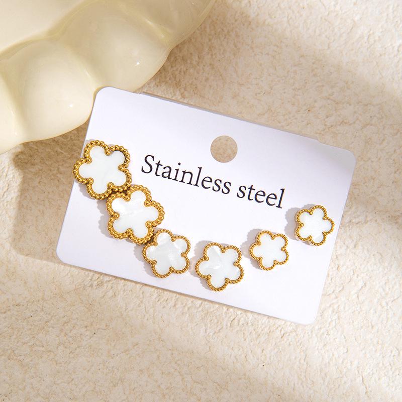 Minimalist Red Five-Petal Stud Earrings for Women: Elegant, Versatile, Everyday Fashion—Perfect Gift for a Best Friend.