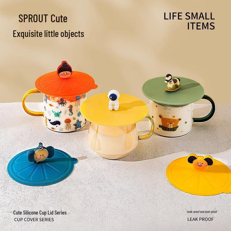 

Мультяшная силиконовая пылезащитная и термостойкая крышка для кружки Yellow thickened lid - White and blue spaceman