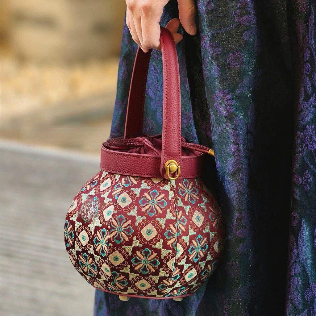 Chinese Style Lantern Handbag With Embroidered Pu Material For Daily Use