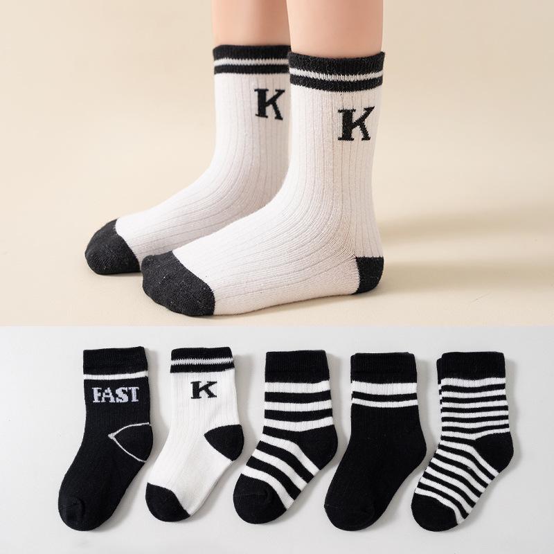 

Дитячі милі бавовняні спортивні шкарпетки до середини литки з мультяшним малюнком: Весняно-осіння колекція 6-8 Years (Foot Length 16-18CM)